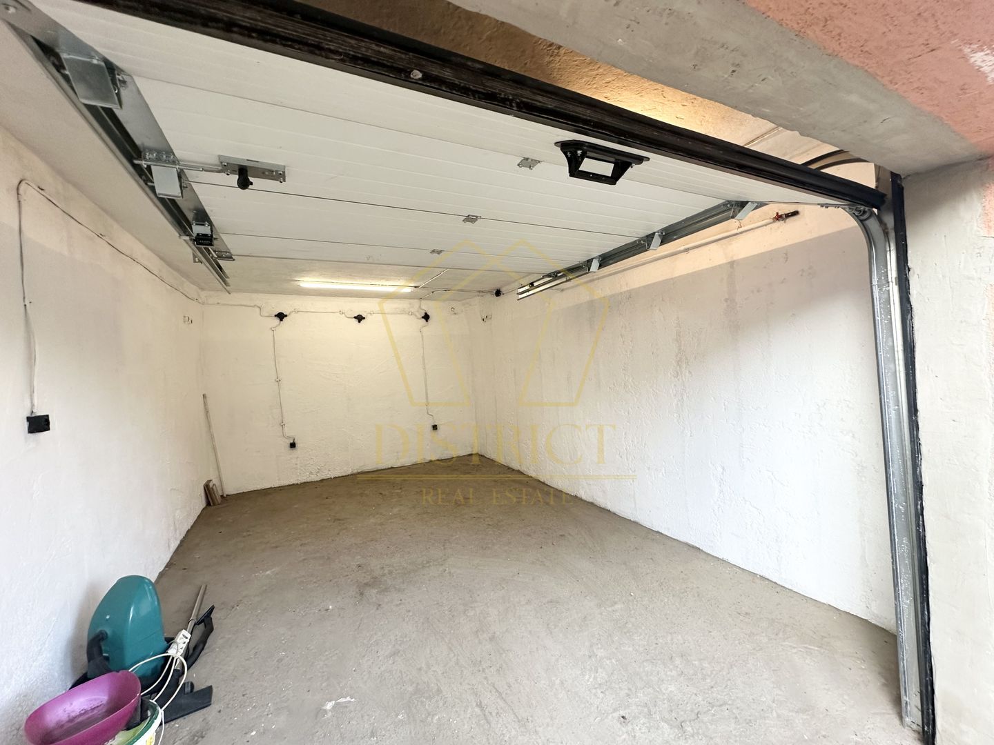 Apartament cu 3 camere, 2 boxe si garaj | Etaj 1 | Zona Fabric - Poză 15