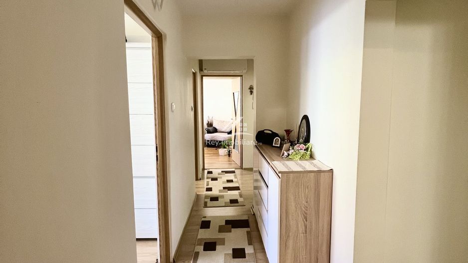 Zona Cireșica/Apartament 3 camere/2băi,balcon,logie,cămară,debara - Poză 4