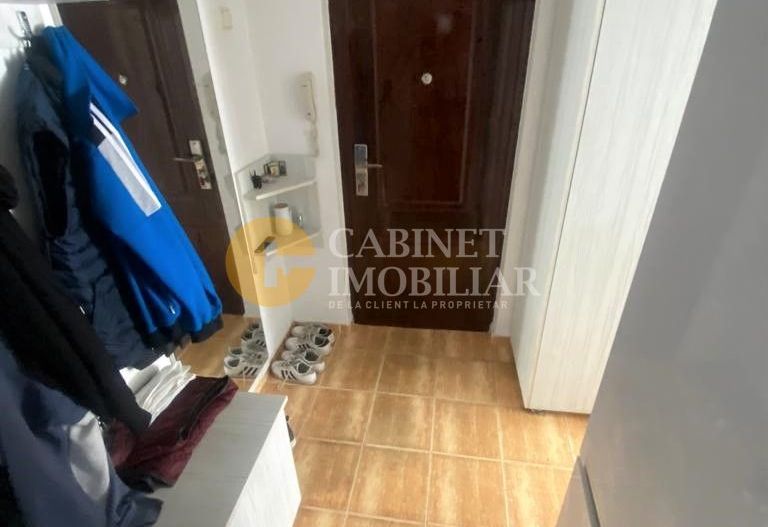 Etaj 2, Piata Voievozilor 2 camere ideal pentru investitii - Poză 5