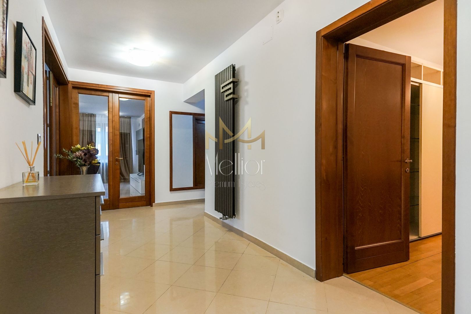 Ap spatios 4 camere, garaj, Andrei Muresanu, zona strazii Trifoiului - Poză 18