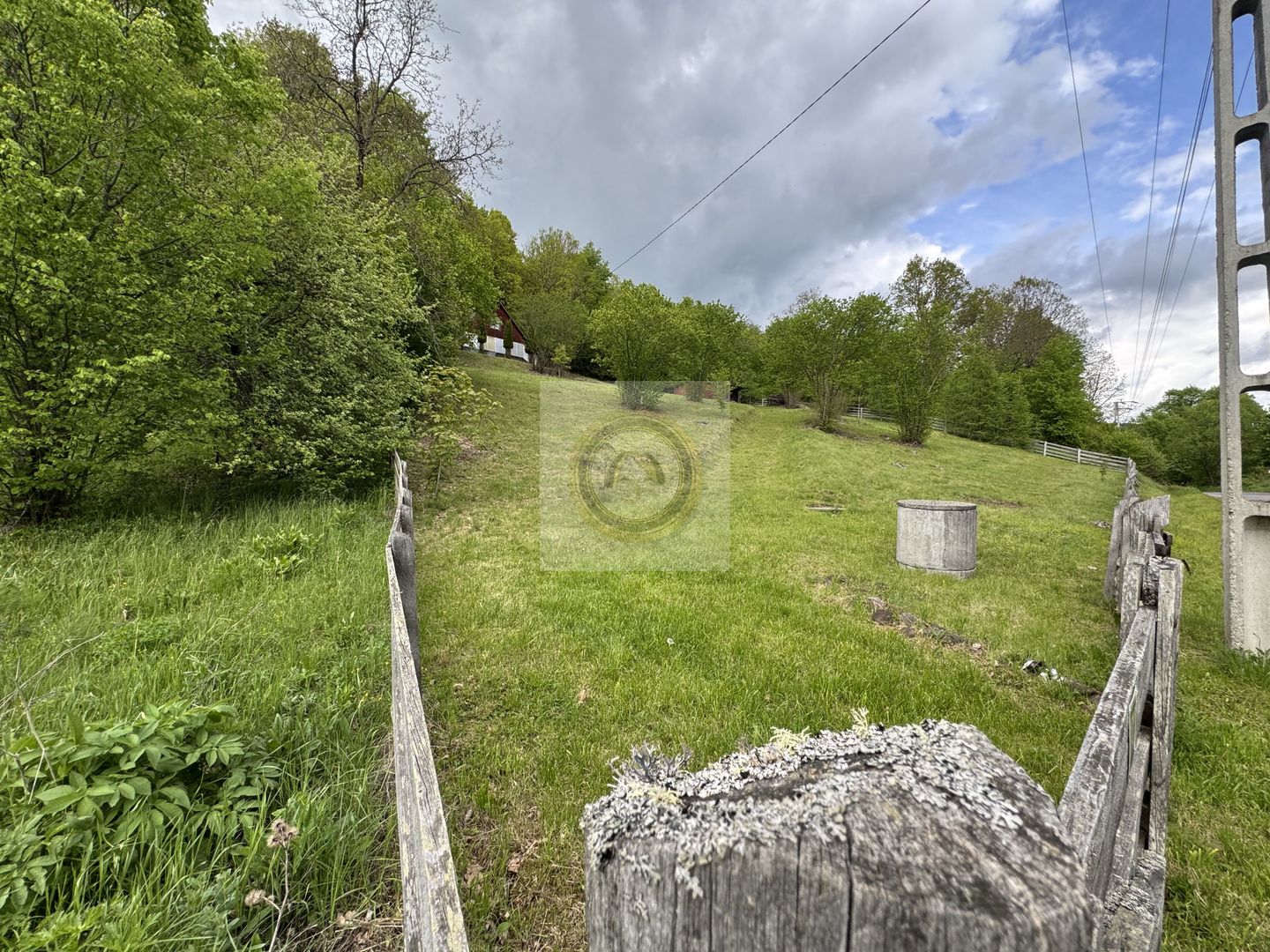 Parcelă spațioasă, casă de vacanță aproape de hanul Asszonybosszantó - Poză 1