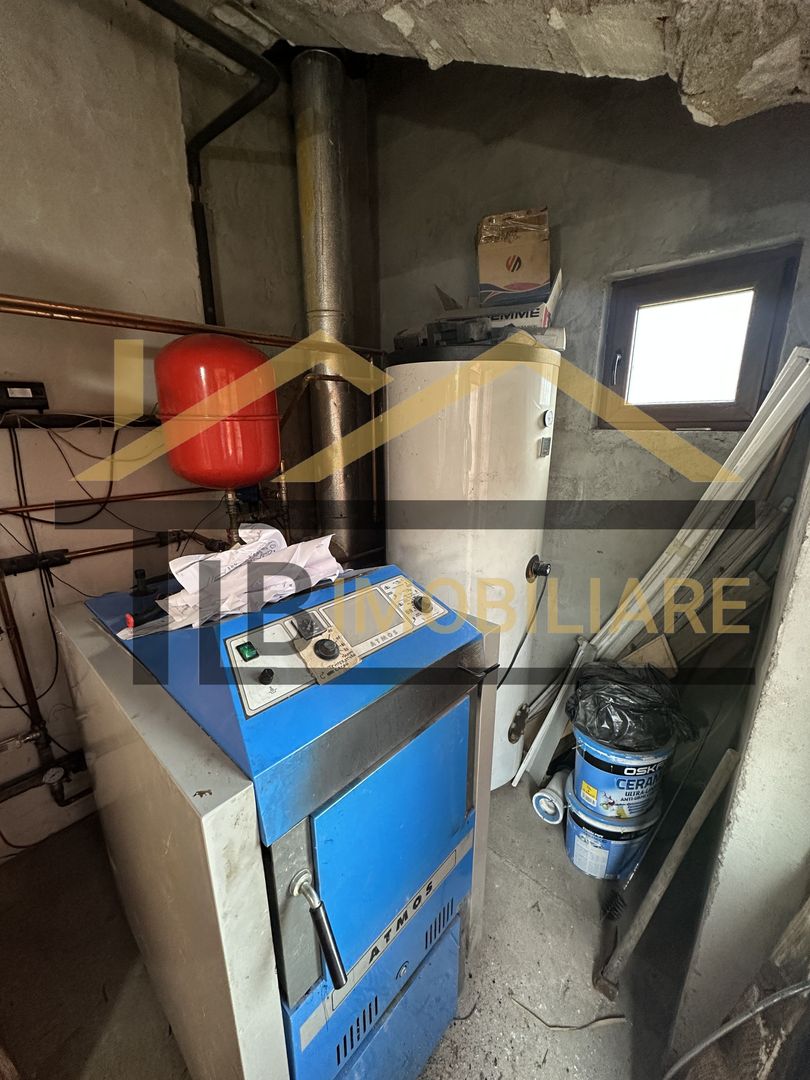 Vila cu 8 camere de vanzare, teren 1580mp, Zona Praid - Poză 40