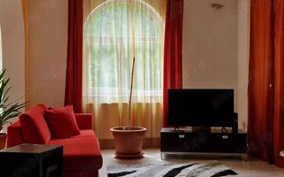 Persoana fizica vand vila zona Bucium - Poză 2