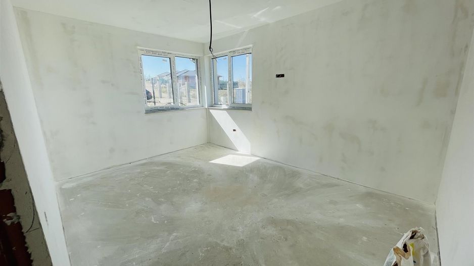 Casa P semifinisata ï¿½n comuna Paleu - Poză 11