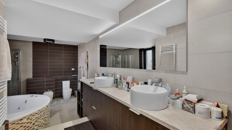 Vila cu design spectaculos, tehnologie smart & lifestyle complet - Poză 23