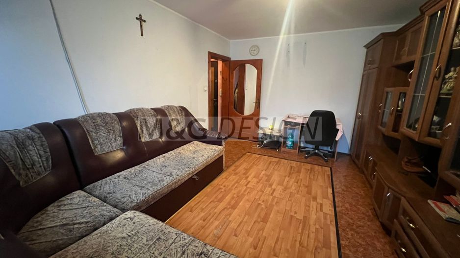 Apartament 1 camera decomandat– Zona Blascovici, etaj 3 - Poză 1