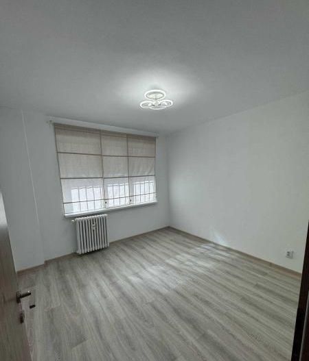 APARTAMENT METROU ZONA 1 MAI - Poză 2