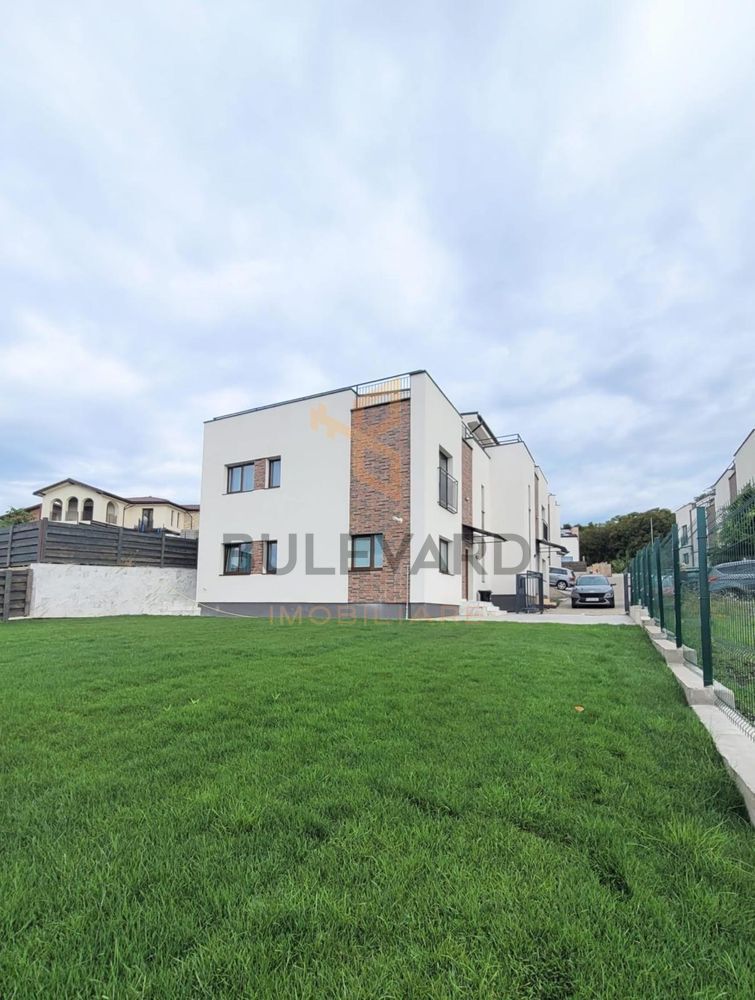 Casa de inchiriata cu Jacuzzi, zona Voronet - Poză 1