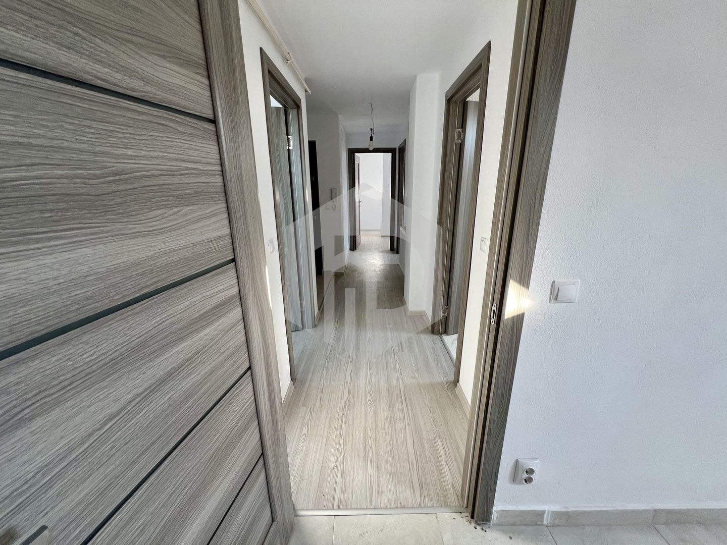 La CHEIE | Apartament 3 Camere | DECOMANDAT/Sos. Alba Iulia Turnisor - Poză 6