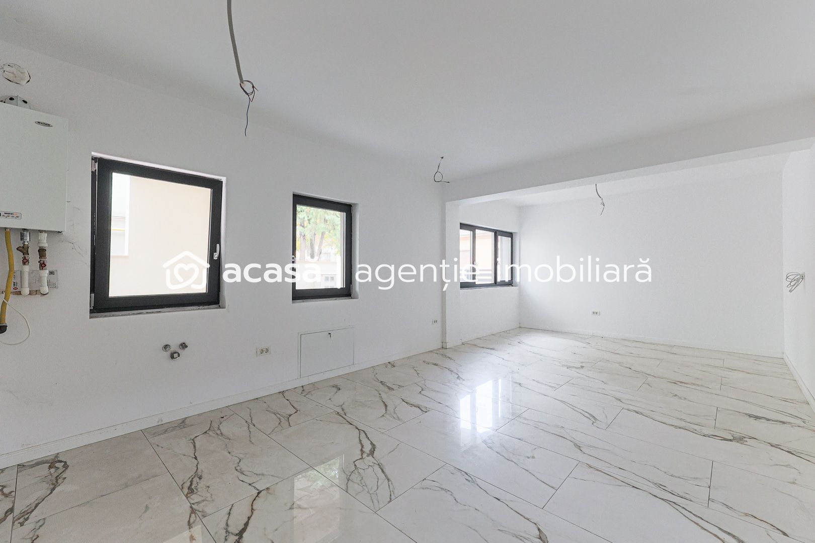 VÂNDUT! Apartament 2 camere, imobil nou, parcare inclusă - Poză 6