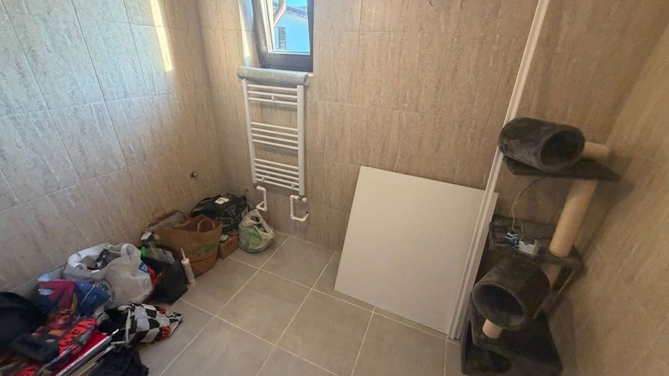 CASA INSIRUITA  - PISCINA, TOATE UTILITATILE, MOBILATA, COMISION 0% - Poză 12