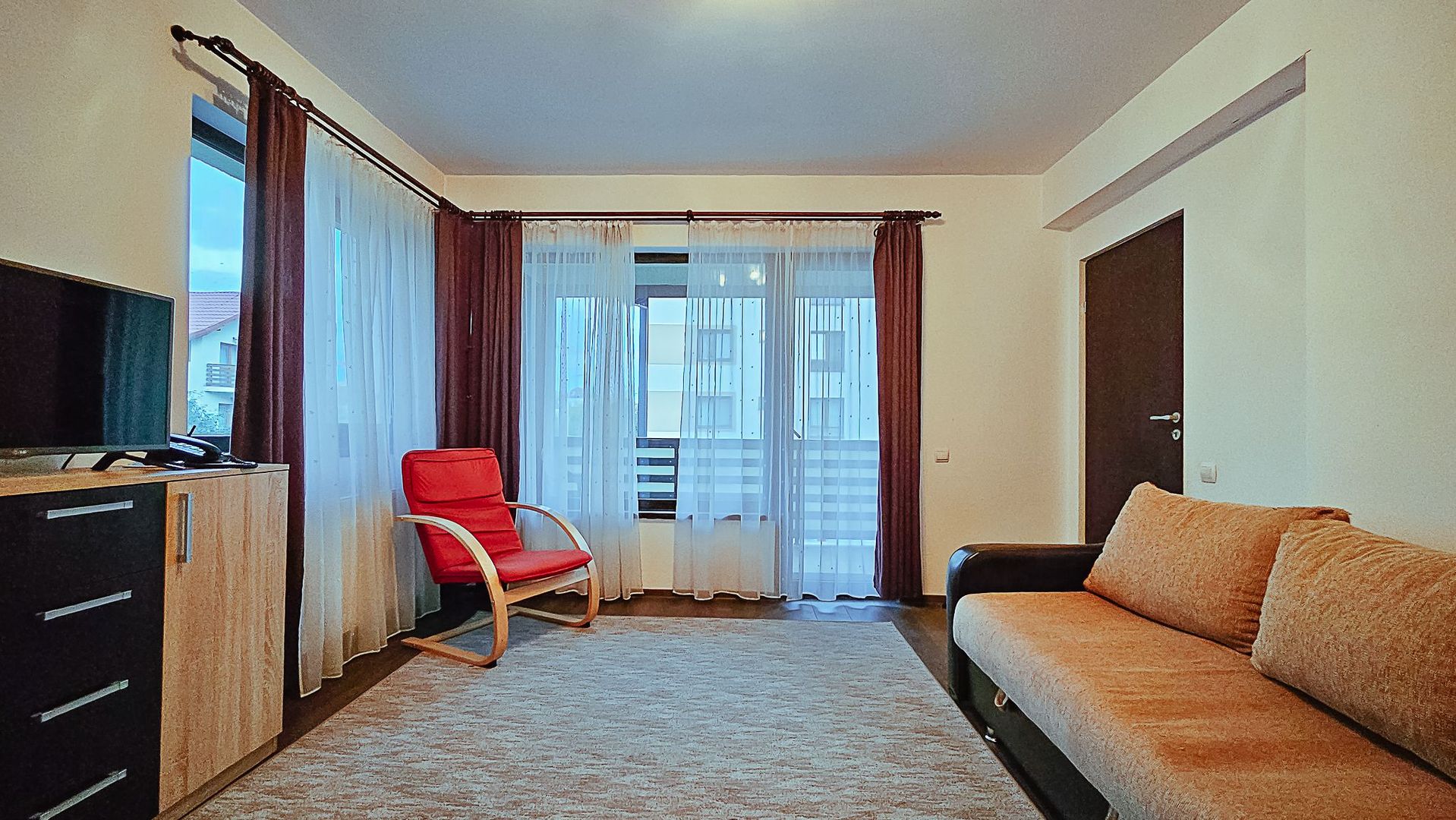 Imobil pretabil investiție,  etajul 1,  zonă de case - Poză 9