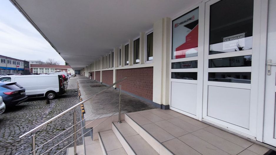FALEZA NORD cladire multifunctionala 4600 mp cu acces din Bdul Mamaia! - Poză 27