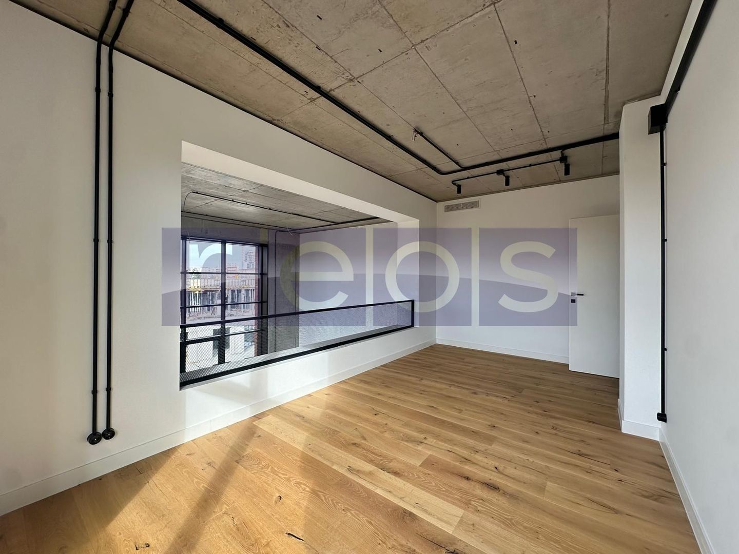 DE VANZARE PENTHOUSE 200MP | 4 CAMERE | DESIGN DEOSEBIT | FINISAJE LUX - Poză 7
