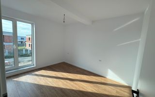 Bucovăț-Duplex P+E-4 Camere - Poză 11