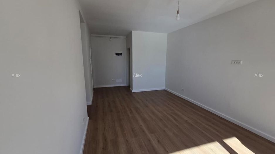 Ofer spre vanzare apartament aproape nou cu 2 camere, nemobilat - Poză 3