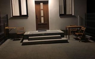 Casa de închiriat, renovată, 3 camere, curte de 60 mp, Dâmbul Rotund - Poză 1