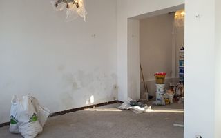 Vila  de inchiriat recent renovata - Poză 37
