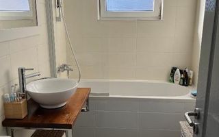 Vând apartament 3 camere, 64 mp + balcon, mobilat, utilat. - Poză 7