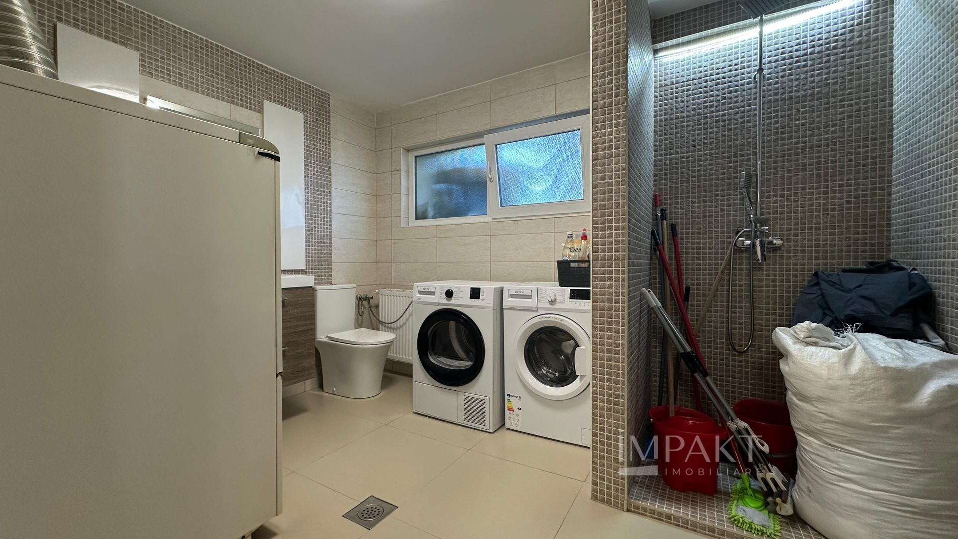 Vila cu sala de fitness, sauna, jacuzzi, zona de top - Andrei Muresanu - Poză 19