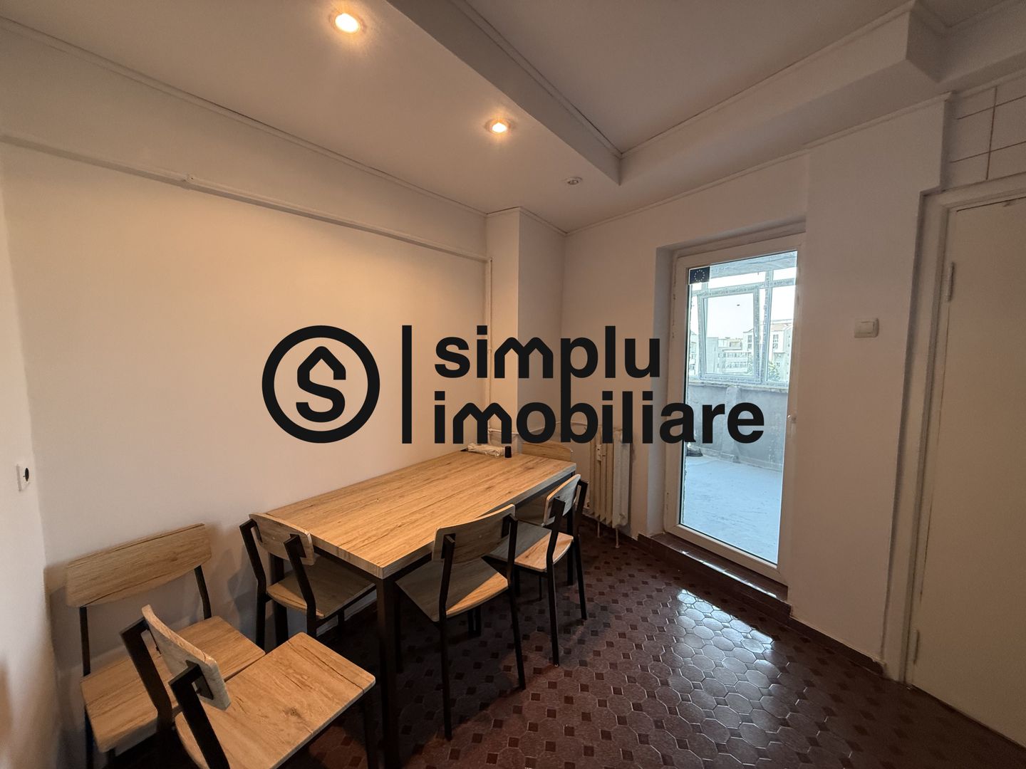 2 decomandate, Piata Centrala - 450 Euro - Poză 9