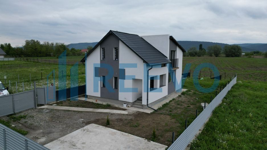 Casă/Vilă de vânzare Sat Siretu, Com. Letea Veche, Bacău - Poză 12