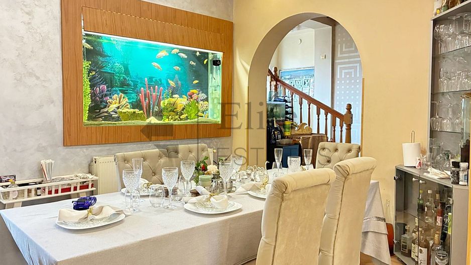 Casa singura in curte ultracentral in Oradea - Poză 3