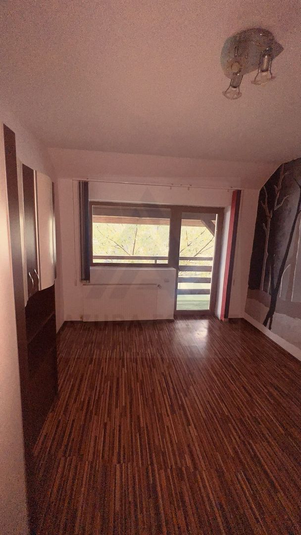 Casă cu 4 camere, curte proprie și 2 balcoane – Șelimbăr - Poză 7