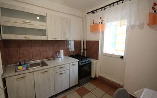 Decomandat in zona Girocului - Poză 2