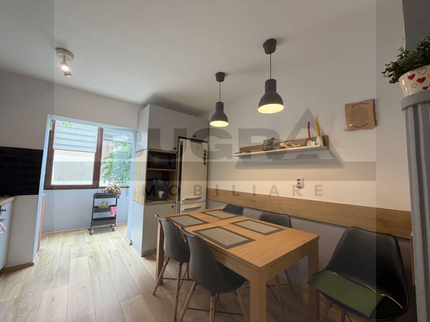 Apartament de 3 camere, decomandat, 68mp, parcare, zona Piata Marasti - Poză 3