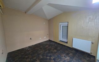 Etaj vila cu 5 camere, Dumbravita, Ideal pentru activitati comerciale - Poză 9
