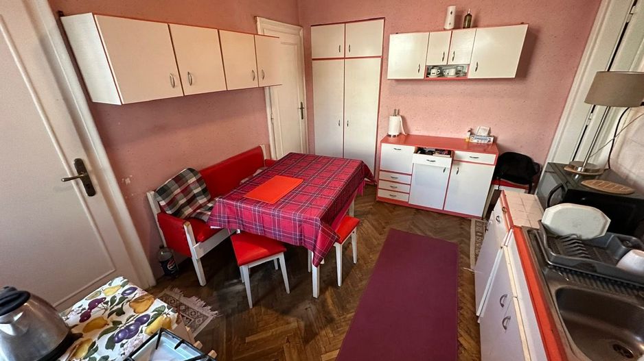 Casa in zona CENTRALA -  Take Ionescu - Poză 27