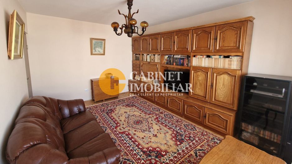 GARA - ARCU - 3 CAMERE DECOMANDAT - ETAJ INTERMEDIAR - BOXĂ + LOC DE PARCARE - Poză 2