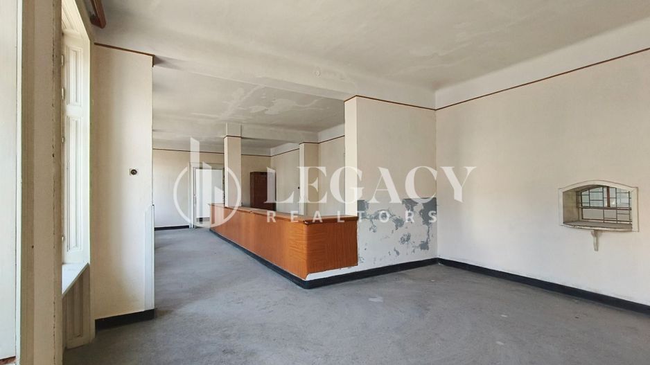 VÂNZARE/SCHIMB CU TEREN  - Clădire interbelică, centru oraș Siret - Poză 18