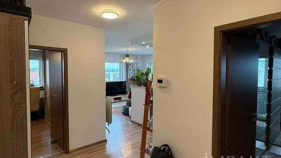 Apartament cu 3 camere si terasa spatioasa 26mp in Buna Ziua - Poză 4