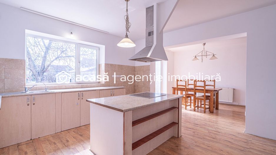 Casă de vânzare – zonă Poltura - Poză 1