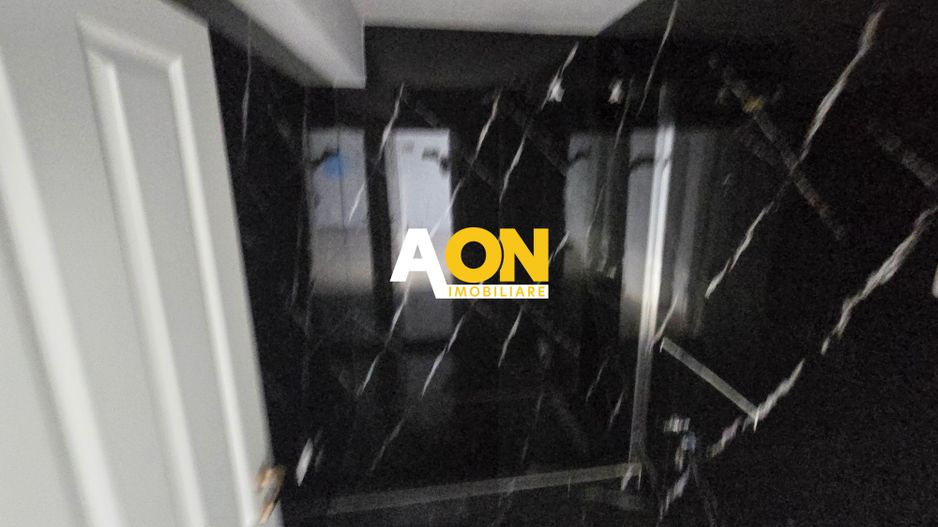 Apartament cu 2 Camere, Bloc Nou, Lift, Zona Centru - Poză 2