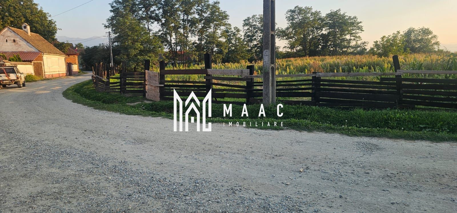 Teren | Intravilan | 3300 MP | Porumbacu de Jos - Poză 1