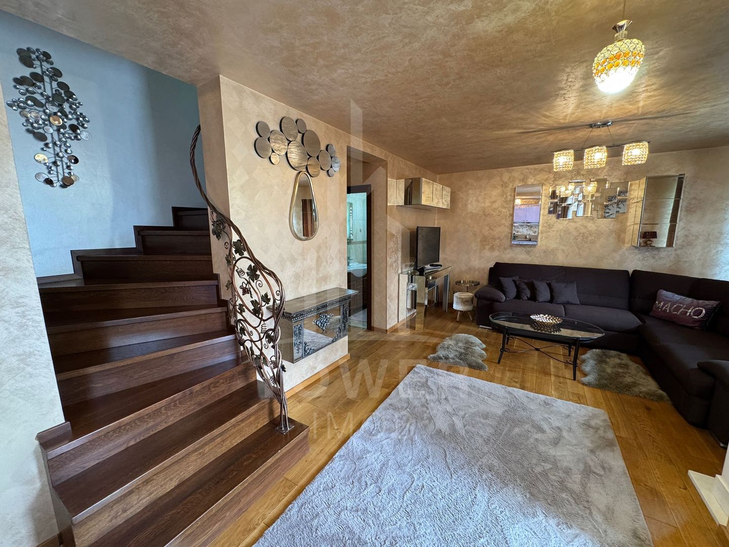 Casă de lux de închiriat | Zona Turnișor 700 euro/lună - Poză 2