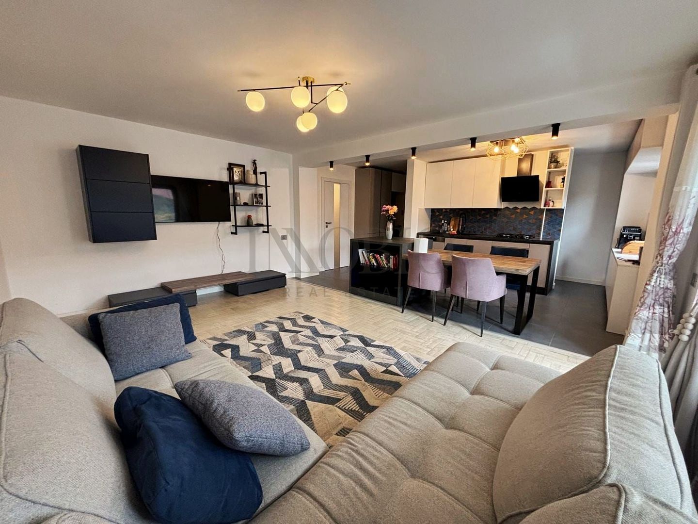 Apartament 4 camere | Renovat | 104 mp2 | Aviatiei - Aurel Vlaicu - Poză 1