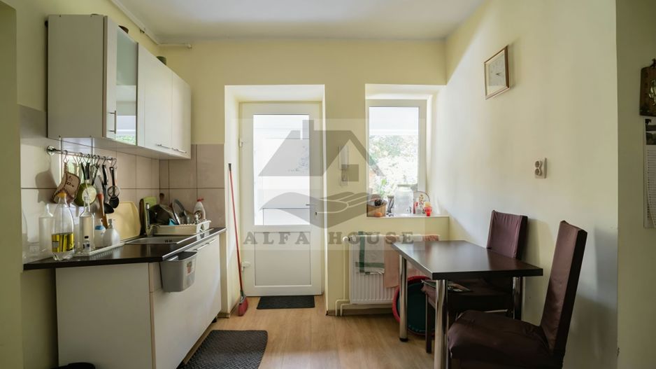 Casa individuala Sacele, 250 mp + 40 mp garaj + 556 mp curte - Poză 7