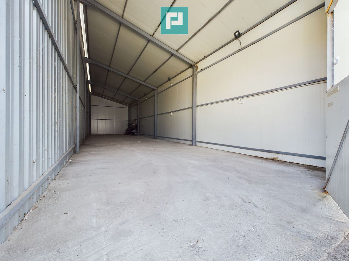 Hală 100 mp Bujac - Poză 1