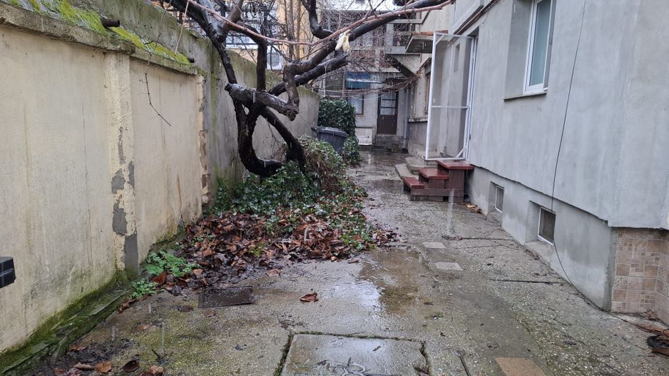 URGENT!, vila singur curte, TEREN IN PROPRIETATE, libera, NEGOCIABIL - Poză 14