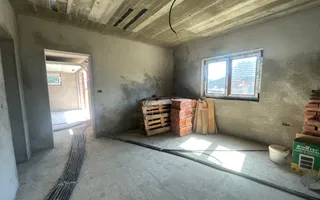 CASA LA ROSU DIN CARAMIDA + GARAJ I 12,5 ARI I VICOV DE SUS I - Poză 13