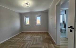 Casa generoasa, amenajari moderne - gata de mutare - Poză 9