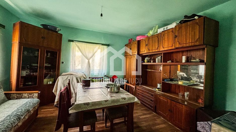 Casa individuala 2 camere,  60mp, 1280mp teren, zona linistita Visea - Poză 2
