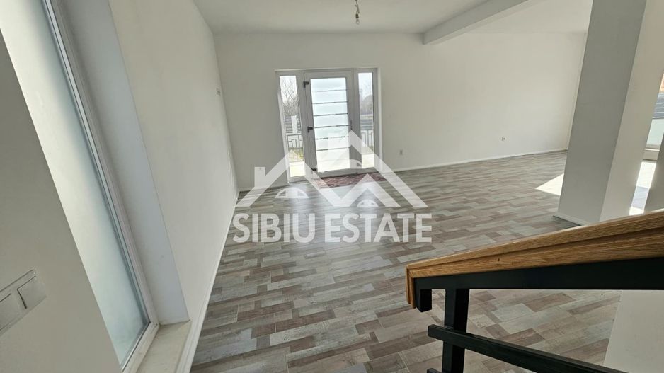 Casa Sibiu Vest, zona Cristian - Poză 22