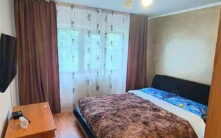 De inchiriat apartament 3 camere Micro 16, 450 euro - Poză 5