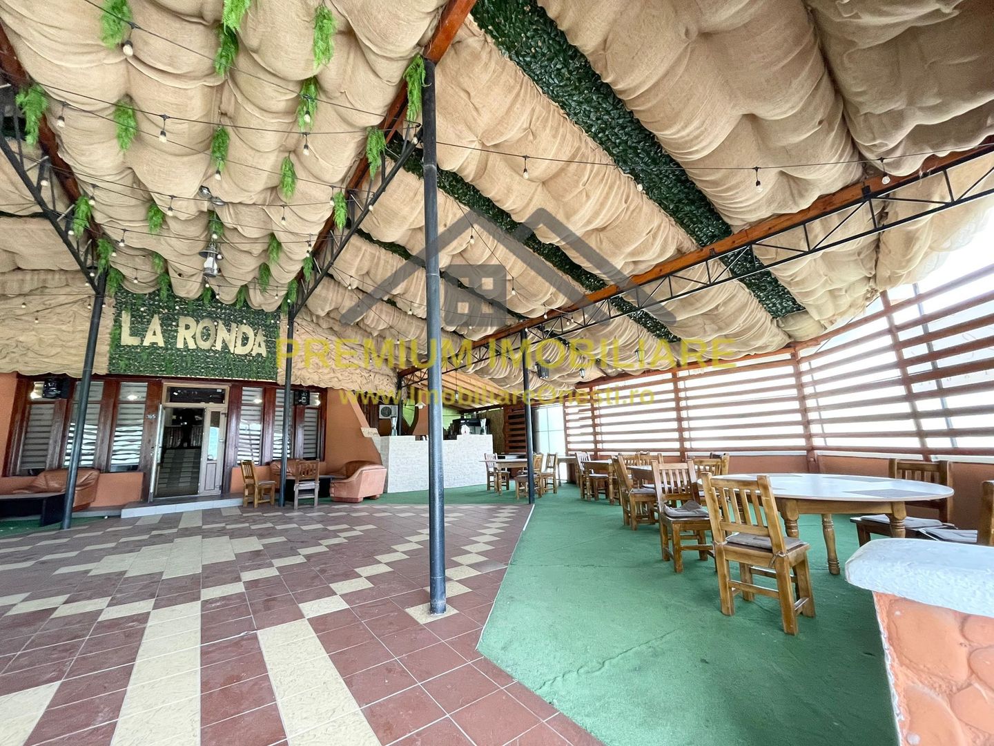 Restaurant, Terasa 1400 MP teren de Vanzare / Inchiriere - Poză 9