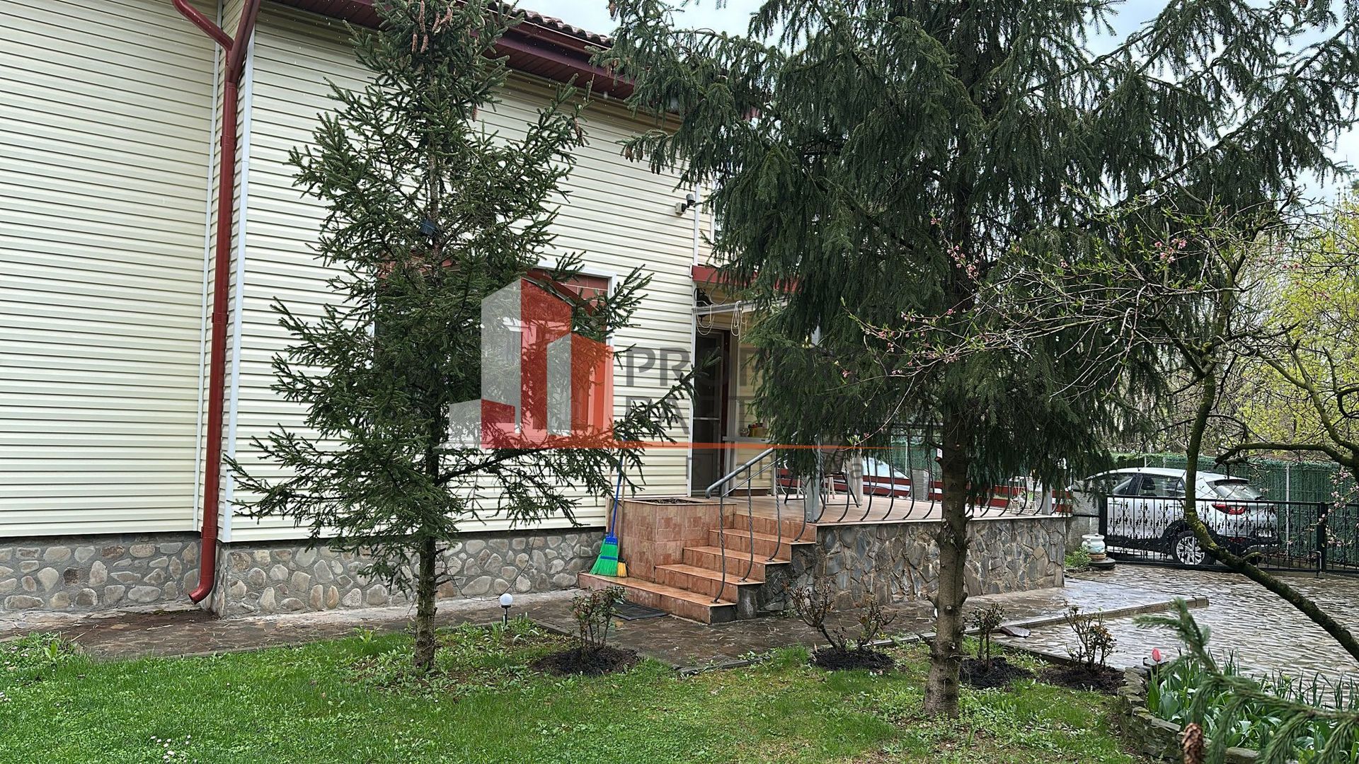 Vila cu potential zona Jolie Ville - Poză 3